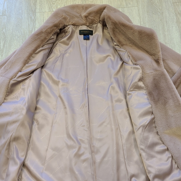 Coat - Picture 2 of 5